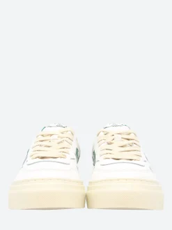 Stepney Workers Club - Pearl S-Strike in White and Green