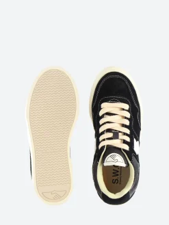 Stepney Workers Club - Pearl S-Strike in White and Black