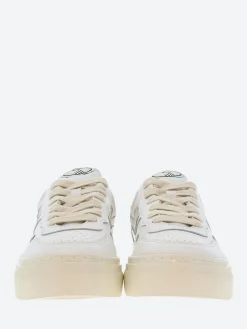 Stepney Workers Club - Pearl S-Strike in White and Putty