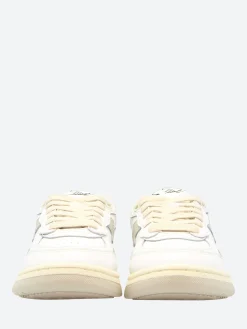 Stepney Workers Club - Pro-Cup 01 S-Strike in White and Putty