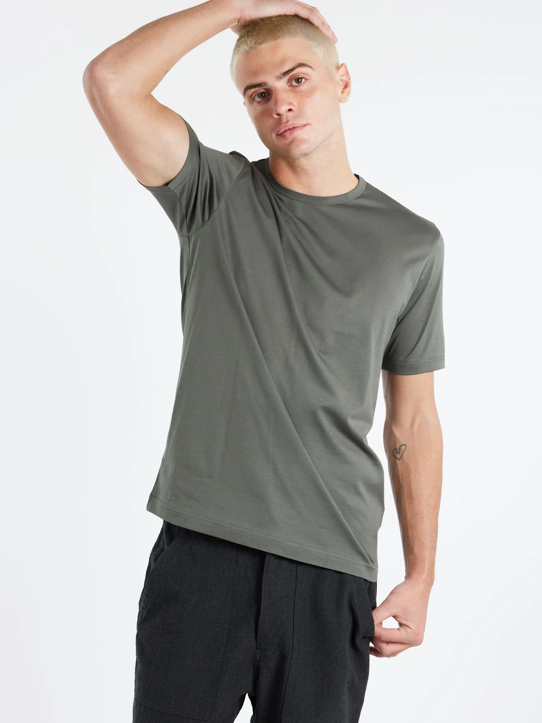 Sunspel - Classic T-Shirt in Drill Green