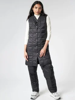 TAION - Regular Straight Down Pant in Black