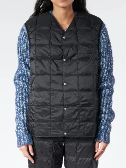 TAION - V-Neck Button Down Vest in Black