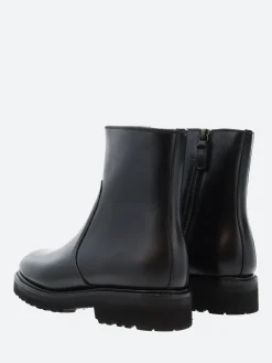 TO&CO. - Brian in Black