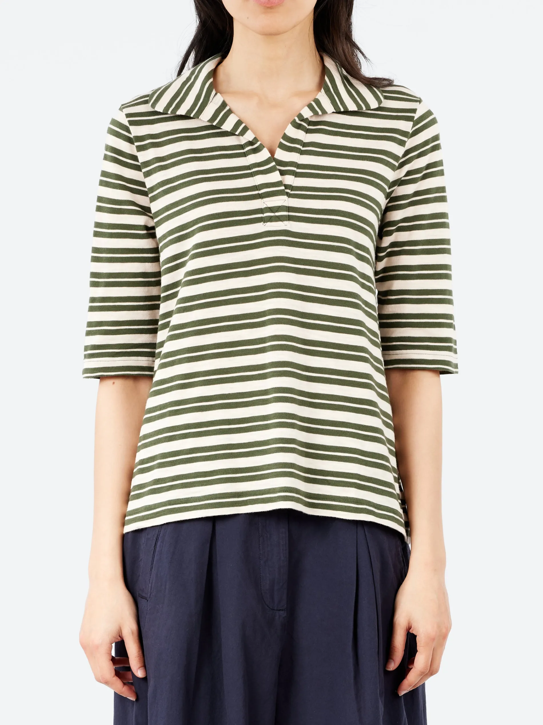 TOAST - Round Collar Tee in Dark Olive and Ecru
