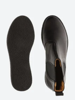 Tracey Neuls - George Platform in Smoke