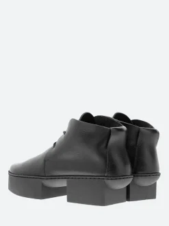 Trippen - Box Boss Chukka Boot in Black Waw