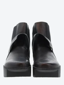 Trippen - Box Equation in Black