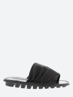 Trippen - Closed Drift in Black VST