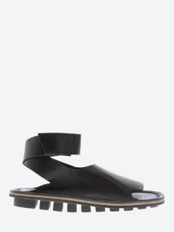 Trippen - Closed Hug in Black