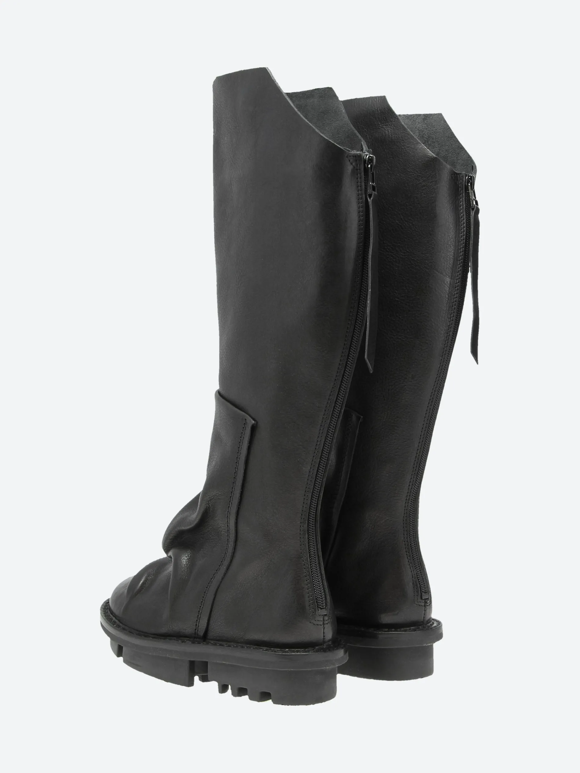 Trippen - Closed Skyline in Black