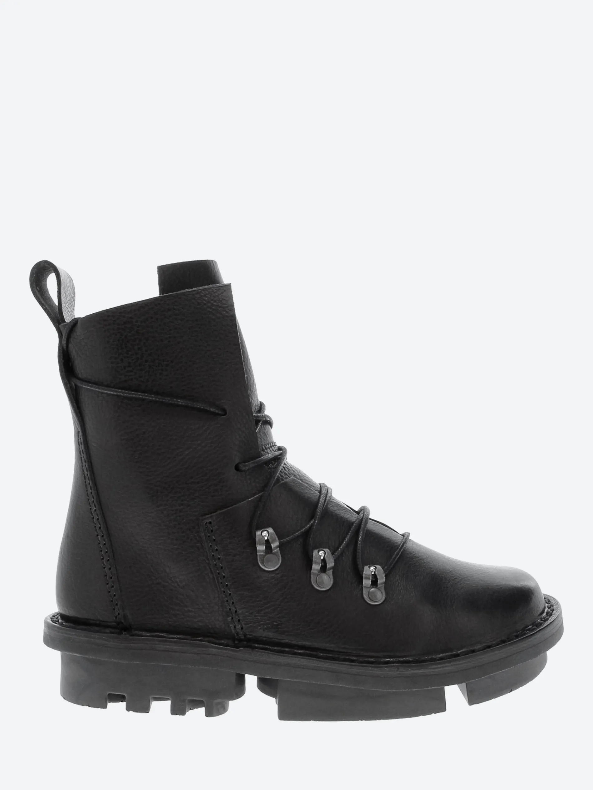 Trippen - Closed Standstill in Black