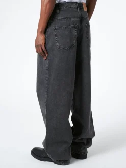 Études - District Denim in Black