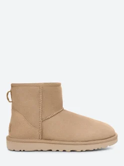 UGG - Classic Mini II in Sand