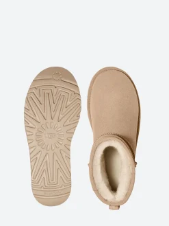 UGG - Classic Mini II in Sand