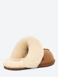 Ugg - Scuffette II Slippers in Chestnut