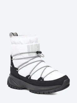UGG - Yose Puffer Mid in White