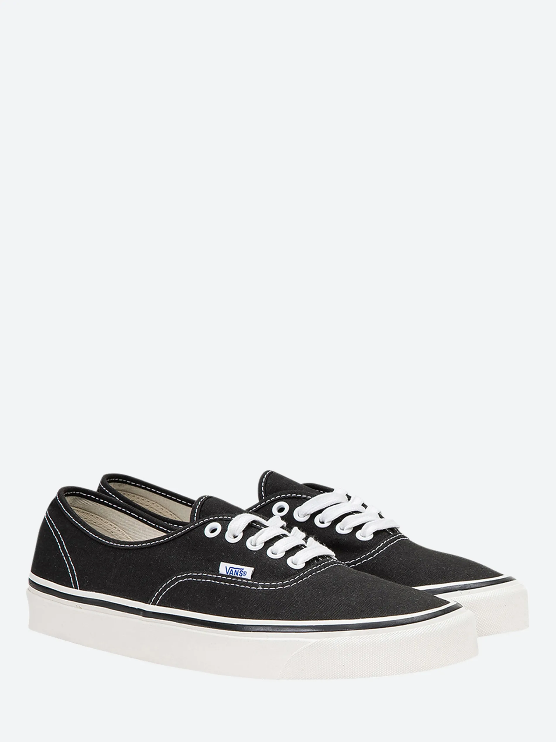 Vans - Anaheim Factory Authentic 44 DX in Black