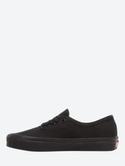 Vans - Anaheim Factory Authentic 44 DX in Black and Black