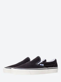 Vans - Anaheim Factory Classic Slip-On 98 DX in Black and White