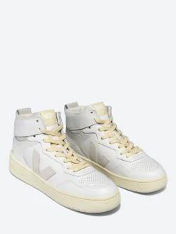 Veja - V-95 in White and Natural