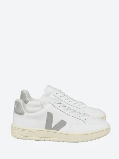 Veja - V-12 Leather in White and Light Grey