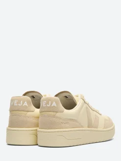 Veja - V-90 O.T. Leather in Cashew Oat