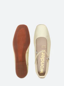 Wonders - A-86101 Mary Jane in Platino Max