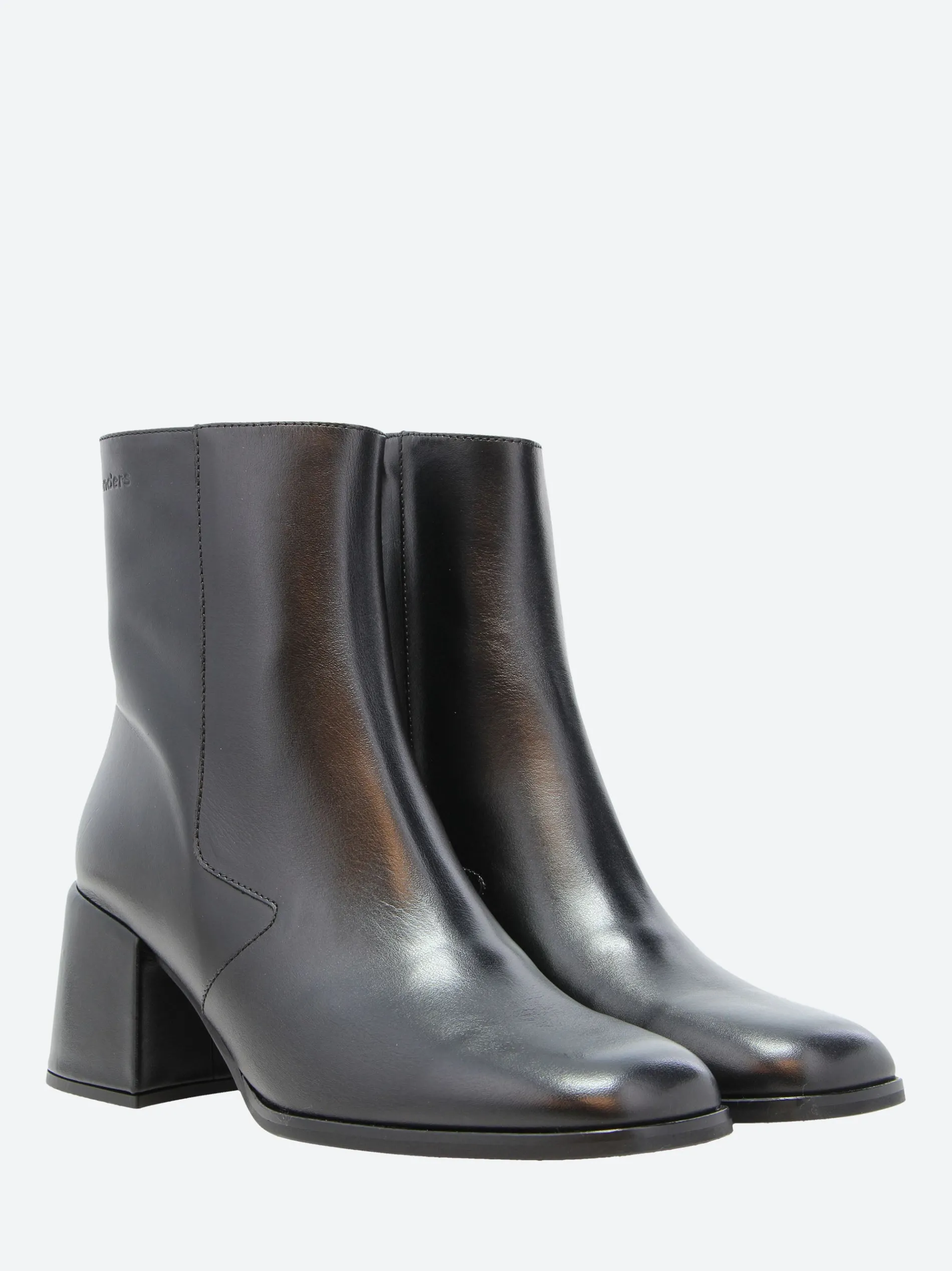 Wonders - H-6405 Rodolfo in Black Iseo