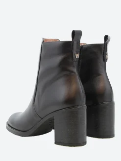 Wonders - I-9205 Marlene in Black Isy