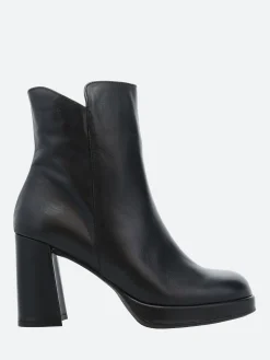 Wonders - Square Toe Platform Heel in Black Bora